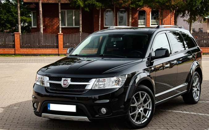 Fiat Freemont cena 49900 przebieg: 165000, rok produkcji 2014 z Nowe Miasteczko małe 742